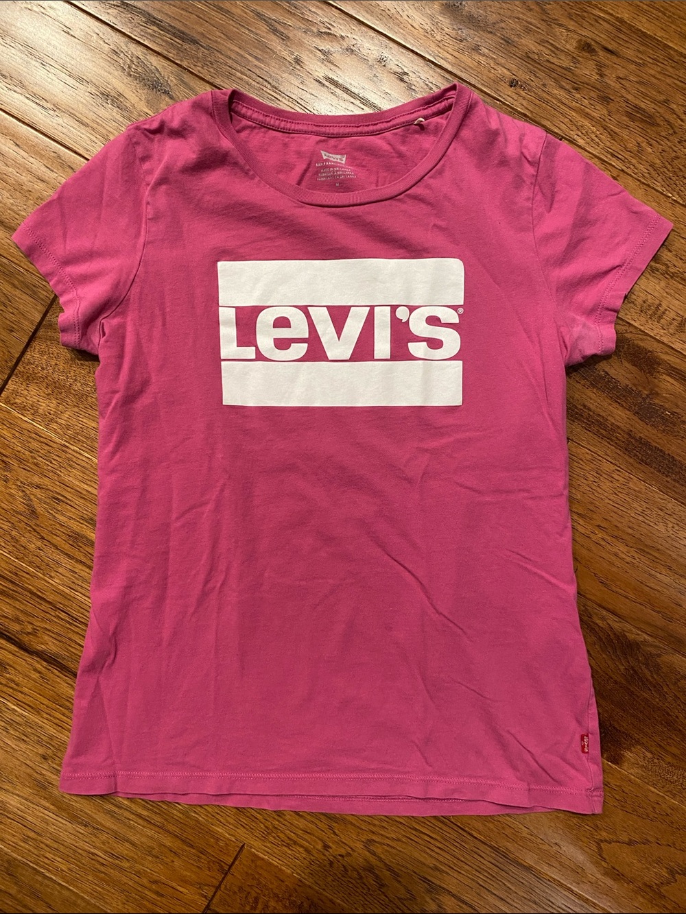 Levi's Pink Tee with White Logo